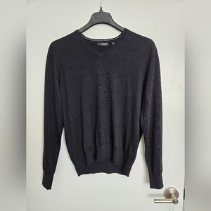 Murano Men's Black V-Neck Sweater